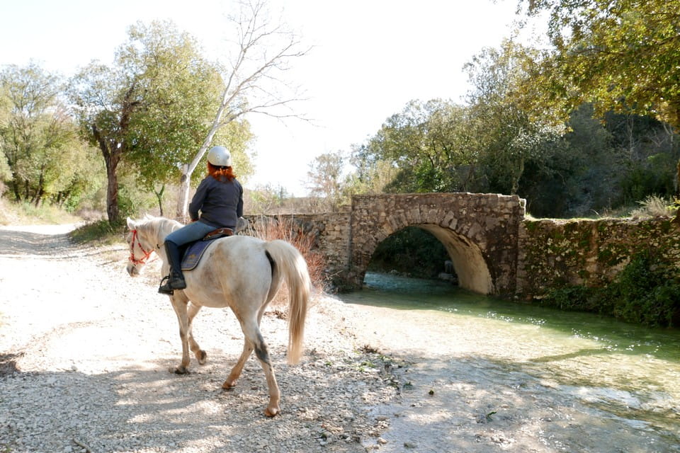 Allègre-les-Fumades, le pont sur l'Argensol ©Xavier-Borg