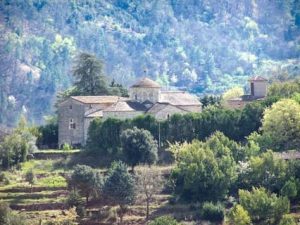 Meyrannes, vue sur l'église ©Odile Pagès